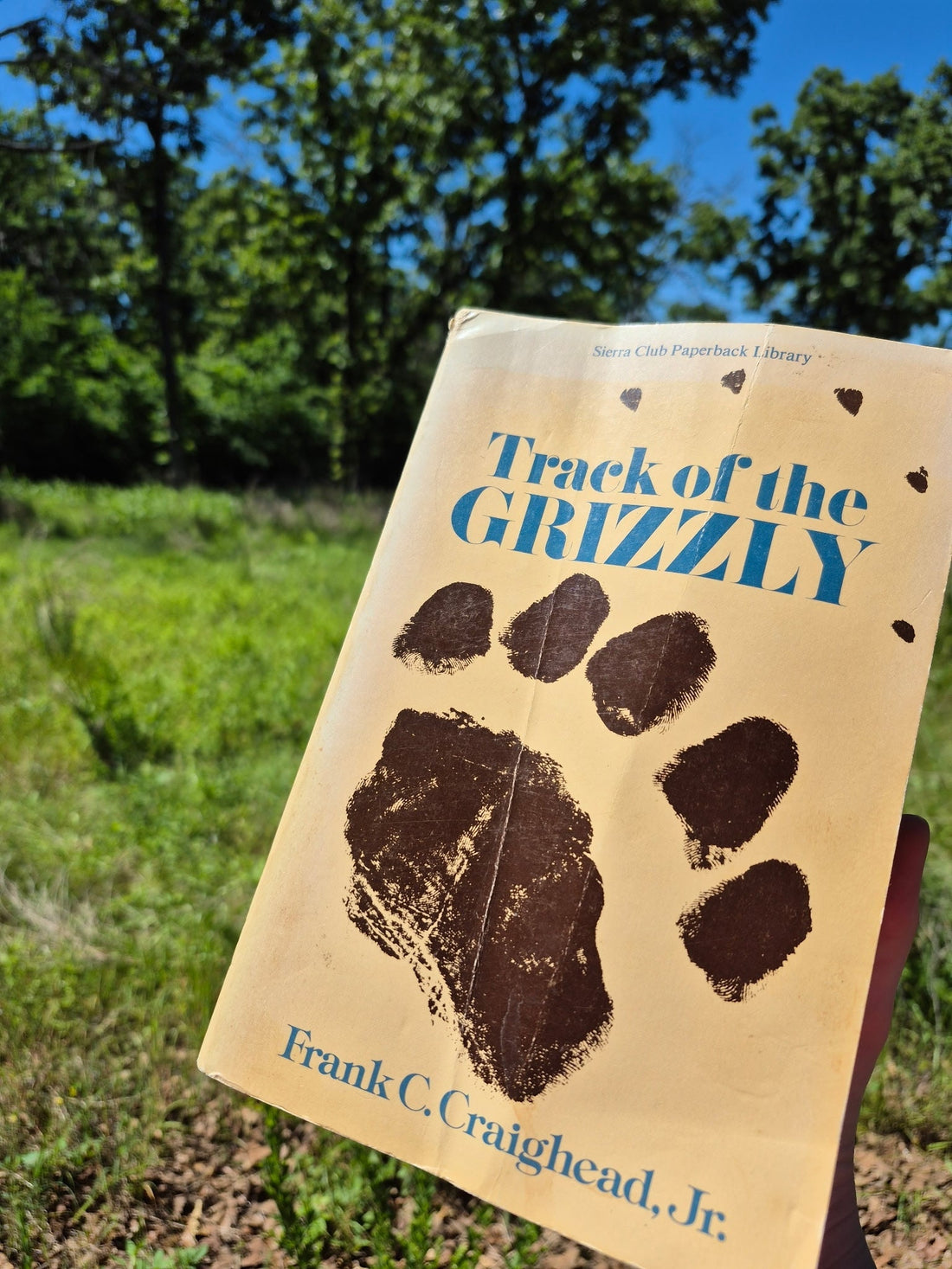 Track Of The Grizzly By Frank Craighead Jr. - A Book Review